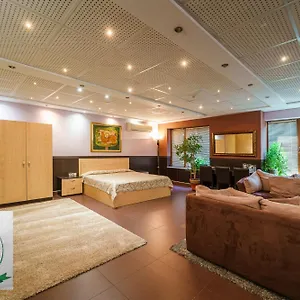 3* Hotel Ego - Free Parking - Location
